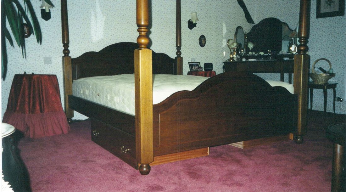 Mahogany 4 Poster Bed